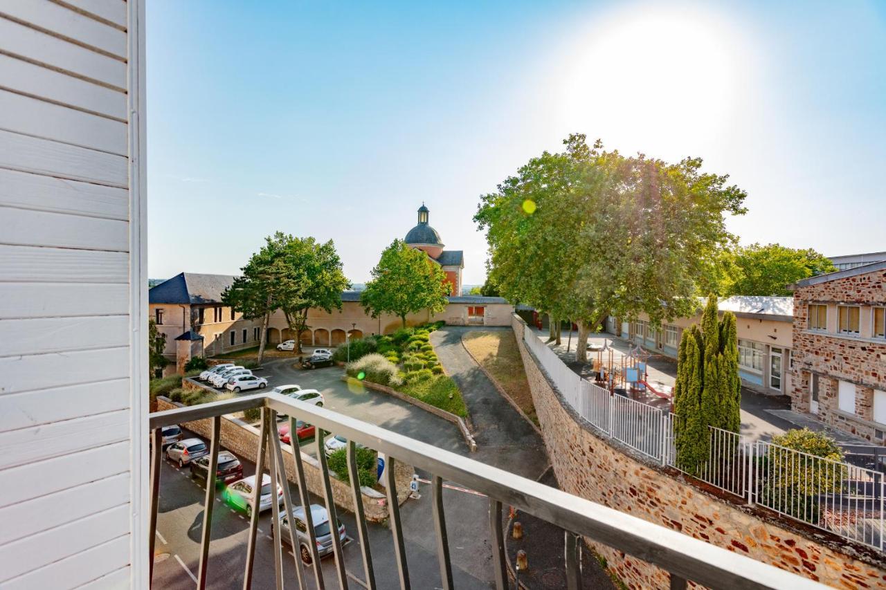 Cocon, Vue Rodez, Terrasse, Box, Musee Soulages Exterior photo